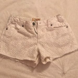 White lace jean shorts